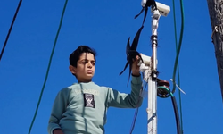 Gazze'de bir cevher: "Gazzeli Newton" elektrik üretiyor!