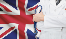 İngiltere'nin sağlık çalışanı vizeleri iki katına çıktı