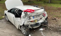 Kağıt gibi ezilen araçtan sağ çıkarılmıştı! Acı haber geldi