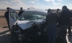 Sivas'ta araçlar kafa kafaya çarpıştı: 1 ölü, 1 yaralı