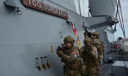 TCG Burgazada deniz muhafızı komutasını devraldı