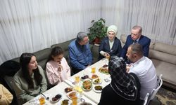 Cumhurbaşkanı Erdoğan iftarda bir vatandaşın evine misafir oldu