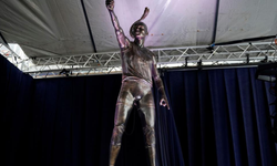 Fenerbahçe'den 8 Mart'ta anlamlı hediye: Ünlü sporcunun heykeli dikildi