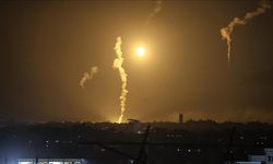 İsrail, Halep Havalimanı'na saldırdı