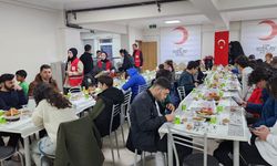 Türk Kızılay Polatlı Şubesi İmam Hatip Lisesi öğrencilerini iftar yemeğinde ağırladı