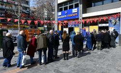 Uzun kuyruklar oluştu: Ankara Büyükşehirden 7 noktada uygun fiyatlı et satışı