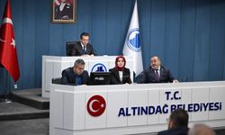 Altındağ Belediye Başkanı Veysel Tiryaki, yeni döneminin ilk toplantısını gerçekleştirdi