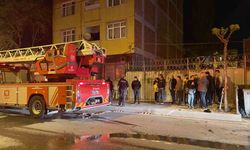 Avcılar’da 4 katlı binada yangın çıktı: Mahsur kalan 11 kişi kurtarıldı