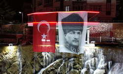 Başkent Ankara, dev bayraklarla donatıldı: İşte o görüntüler