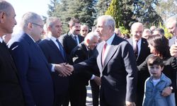 Mansur Yavaş’ın Anıtkabir ziyaretine Başkan Yıldızkaya’da eşlik etti