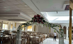 Tokat'ta deprem sonrası düğün salonunda çökme meydana geldi