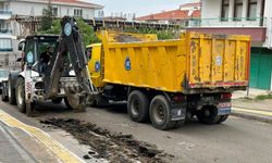 Akyurt Belediyesi yol onarım çalışmalarına hız kesmeden devam ediyor