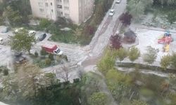 Ankara'da mayıs ayı ortasında dolu yağışı! Sokaklar beyaza büründü