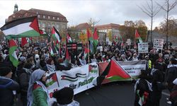 Berlin’de Filistin’e destek eylemleri yapılıyor