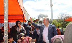 Çubuk Belediye Başkanı Baki Demirbaş, mahalle sakinlerinin düzenlediği programa katıldı