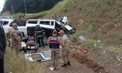 Gaziantep'te TIR ve minibüs çarpıştı: Çok sayıda ölü ve yaralı var!
