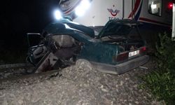 Malatya'da korkunç kaza! Otomobil trenin altında kaldı