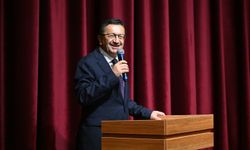 Veysel Tiryaki'den anneler günü mesajı: "En büyük güzümüz annelerimiz"
