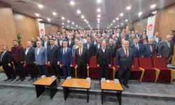 ABB Başkanı Yavaş ve Başkan Yıldızkaya, muhtarlar ile toplantı gerçekleştirdi