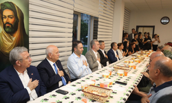 Ankara’da iftar buluşması: Mansur Yavaş ve Fethi Yaşar oruç açma yemeğinde