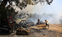 Antalya'da çıkan yangın yerleşim yerlerine  sıçradı