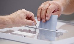 İngiltere’de halk sandık başında: Oy kullanma işlemi başladı