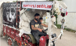 Kocaeli'de kâğıt toplayan Barış İrgen, 'Suriyeli değilim' notuyla gündemde!