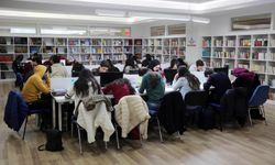 Yenimahalle Belediyesi 12 kütüphanesi ile gençlerin gözdesi
