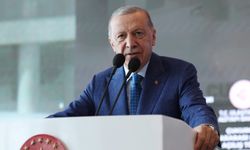 Erdoğan'dan muhalefete: "Halkın parasını Paris’te har vurup harman savuran müsrifler..."