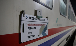 Turistik Tatvan Treni Ankara Garı’ndan yola çıktı