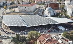 Yenimahalle çevreci pazarları elektrik üretiyor