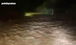 Kırıkkale'de meydana gelen sel köy yolunu ırmağa çevirdi