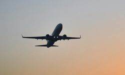 Havaalanlarında kaos: Çok sayıda uçuş aksadı