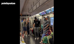 Metro'da ayakkabısıyla şov yaptı