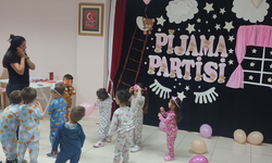 Sincan’da anne çocuk oyun evlerinde pijama partisi