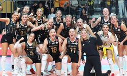 Vakıfbank evinde Fenerbahçe Medicana’yı 3-2 setlerle devirdi