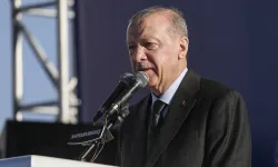 Erdoğan’dan depremzedeye: "İki yetmez, üçe tamamlayın"