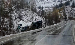 Gümüşhane'de LPG yüklü tankerle tırın çarpışması sonucu kaza: 1 yaralı