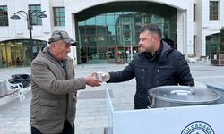 Kızılcahamam Belediyesi’nden geleneksel cuma çorbası ikramı