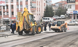 Mamak'ta Ulaşım Konforu Artıyor! Yollar Yenileniyor, Trafik Rahatlıyor