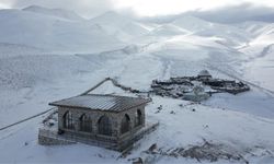 ‘1001 Hatim’ geleneğini başlatan Pir Ali Baba’nın türbesi yenilendi