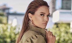 Şarkıcı Demet Akalın acı haberle sarsıldı