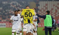 Fenerbahçe Adana Demirspor'u 4-0 mağlup etti