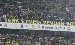 Fenerbahçe tribünlerinden tezahüratlar yükseliyor! “Ali Koç istifa”