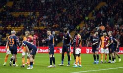 Galatasaray konuk ettiği Başakşehir ile berabere kaldı