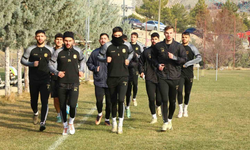 Yeni Malatyaspor'da kriz büyüyor: Oyuncuların ayrılığı yankı uyandırdı