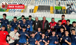 Anadolubeyi Spor U18 Ligi'nde namağlup şampiyon!