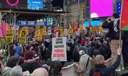 New York’ta Filistin destekçilerinden protesto: Binlerce kişi Times Meydanı’nda toplandı