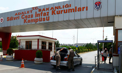 Silivri Cezaevi’yle ilgili şiddet iddiası: Tutuklu öğrencinin boğazına sarılarak saldırdı