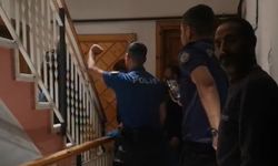 Evinde 12 köpekle yaşayan kadın gözaltına alındı